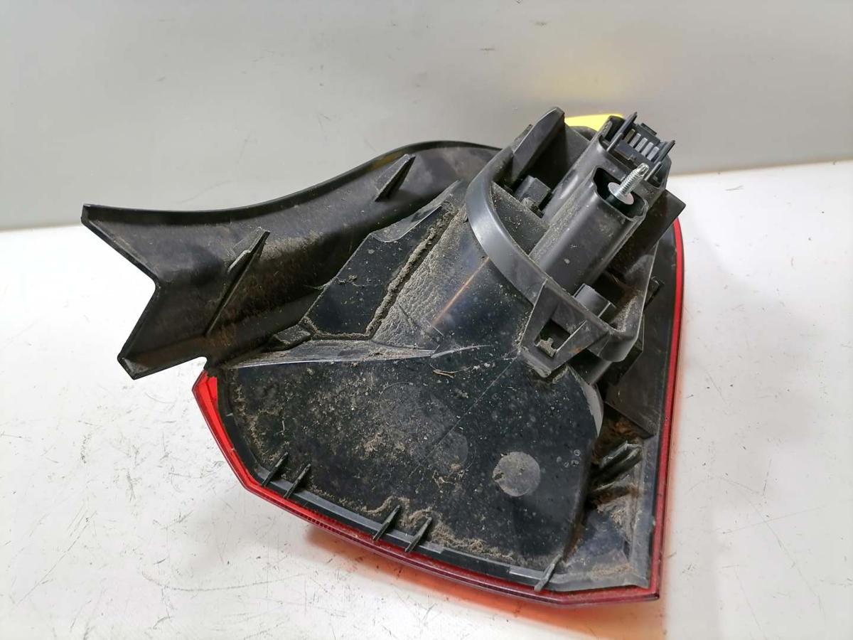 Renault Twingo 2 originla Rücklicht Rückleuchte Schlussleuchte links Facelift Bj.2014